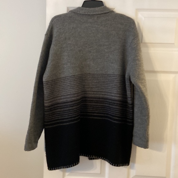 HERMAN & GEIST 100% wool Sweater size L excellent condition length 30/31” - Picture 5 of 12
